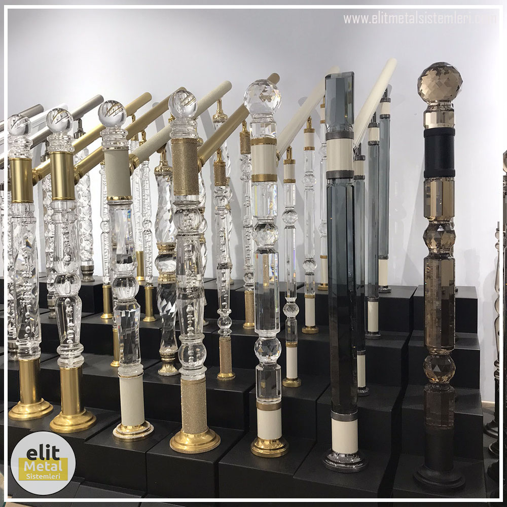 alüminyum çit sistemleri, alüminyum merdiven bariyeri, balkon alüminyum panel, paslanmaz alüminyum güvenlik, dayanıklı alüminyum korkuluk profili, cam panel balkon korkuluğu, temperli cam merdiven paneli, şeffaf cam güvenlik bariyeri, paslanmaz cam bağlantı elemanları, dekoratif cam panel çözümleri, ferforje balkon bariyeri, el işçiliği ferforje panel, özel tasarım ferforje güvenlik, ferforje dış alan koruma, dayanıklı ferforje çit, lazer kesim metal panel, desenli lazer kesim korkuluk, lazer teknoloji ile üretilmiş korkuluk, özel motifli lazer panel, dekoratif lazer metal bariyer, galvaniz mesh panel çit, sanayi tipi mesh güvenlik, tel örgü panel uygulaması, otopark güvenlik paneli, balkon tel panel çözümü, pleksi merdiven paneli, şeffaf pleksi bariyer, dayanıklı pleksi korkuluk, iç mekân pleksi uygulaması, alüminyum duvar tutamaç, merdiven alüminyum tutamak, dayanıklı duvar destek aparatı, motorlu otomatik tente sistemi, açılır kapanır pergole uygulaması, uzaktan kumandalı pergole, motorlu kepenk sistemi, güvenlikli otomatik kepenk, alüminyum çerçeveli kış bahçesi, camlı teras kış bahçesi, kompozit panel dış cephe, alüminyum kaplamalı kompozit panel