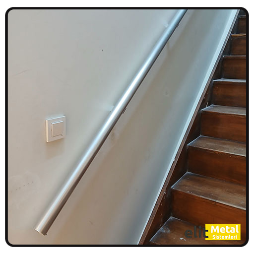 alüminyum duvar tutamacı sistemleri, merdiven alüminyum tutamaç, güvenlik amaçlı duvar tutamaç, paslanmaz alüminyum tutamaç, dayanıklı duvar destek aparatı, iç mekân alüminyum tutamaç montajı, dekoratif duvar tutamaç çözümleri, estetik alüminyum tutamak, merdiven güvenlik tutamaçları, alüminyum tırabzan tutamacı, özel ölçü duvar tutamaçları, hafif alüminyum tutamaç profili, duvar montaj alüminyum sistemleri, el ile kavrama tutamaçları, bina içi güvenlik tutamaç, alüminyum tutamaç aksesuarları, uzun ömürlü duvar tutamacı, kolay montaj alüminyum tutamaç, modern görünüm duvar tutamaç, alüminyum merdiven destek sistemi