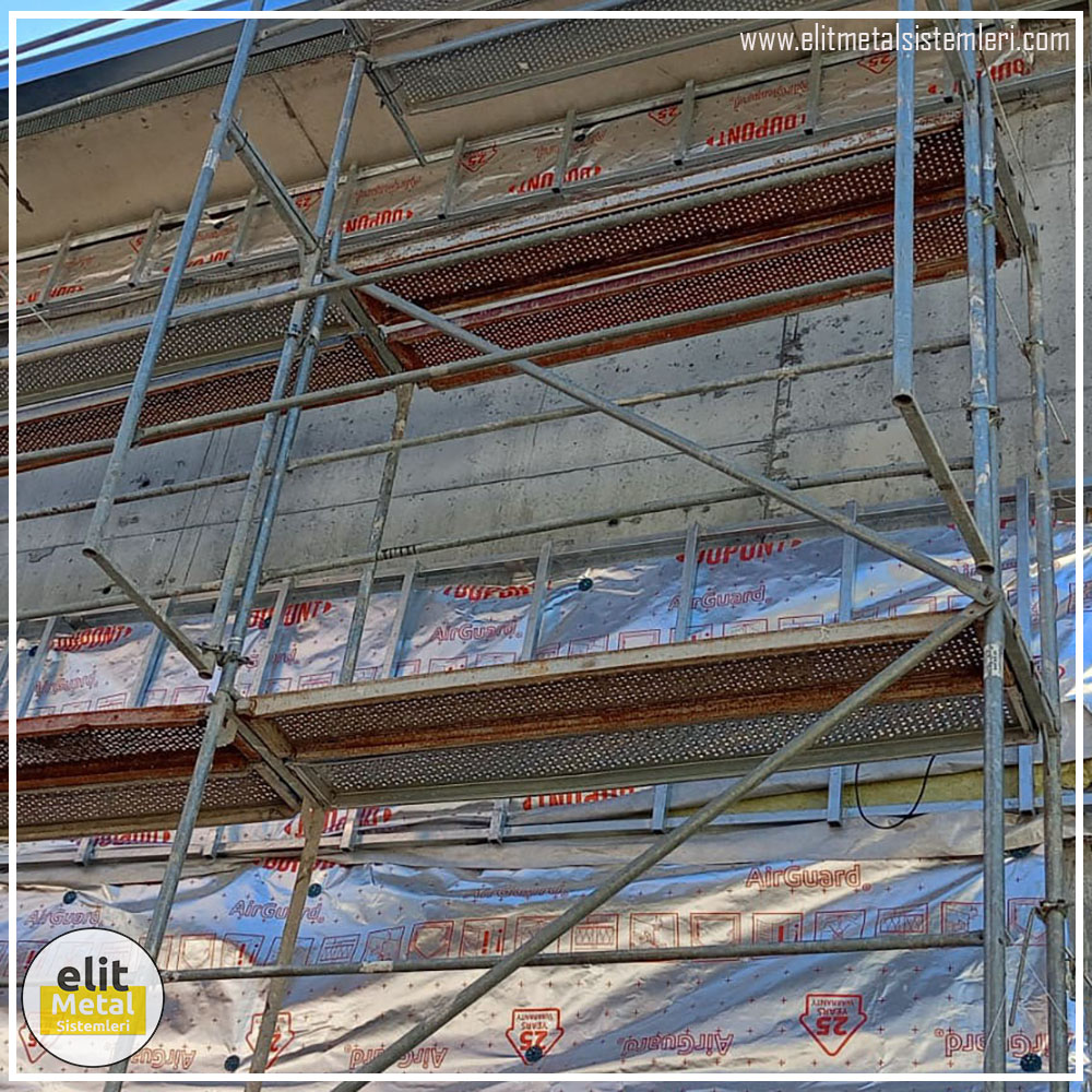 alüminyum çit sistemleri, alüminyum merdiven bariyeri, balkon alüminyum panel, paslanmaz alüminyum güvenlik, dayanıklı alüminyum korkuluk profili, cam panel balkon korkuluğu, temperli cam merdiven paneli, şeffaf cam güvenlik bariyeri, paslanmaz cam bağlantı elemanları, dekoratif cam panel çözümleri, ferforje balkon bariyeri, el işçiliği ferforje panel, özel tasarım ferforje güvenlik, ferforje dış alan koruma, dayanıklı ferforje çit, lazer kesim metal panel, desenli lazer kesim korkuluk, lazer teknoloji ile üretilmiş korkuluk, özel motifli lazer panel, dekoratif lazer metal bariyer, galvaniz mesh panel çit, sanayi tipi mesh güvenlik, tel örgü panel uygulaması, otopark güvenlik paneli, balkon tel panel çözümü, pleksi merdiven paneli, şeffaf pleksi bariyer, dayanıklı pleksi korkuluk, iç mekân pleksi uygulaması, alüminyum duvar tutamaç, merdiven alüminyum tutamak, dayanıklı duvar destek aparatı, motorlu otomatik tente sistemi, açılır kapanır pergole uygulaması, uzaktan kumandalı pergole, motorlu kepenk sistemi, güvenlikli otomatik kepenk, alüminyum çerçeveli kış bahçesi, camlı teras kış bahçesi, kompozit panel dış cephe, alüminyum kaplamalı kompozit panel