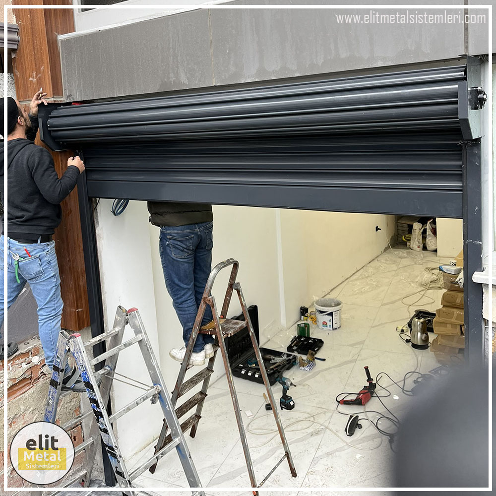 alüminyum çit sistemleri, alüminyum merdiven bariyeri, balkon alüminyum panel, paslanmaz alüminyum güvenlik, dayanıklı alüminyum korkuluk profili, cam panel balkon korkuluğu, temperli cam merdiven paneli, şeffaf cam güvenlik bariyeri, paslanmaz cam bağlantı elemanları, dekoratif cam panel çözümleri, ferforje balkon bariyeri, el işçiliği ferforje panel, özel tasarım ferforje güvenlik, ferforje dış alan koruma, dayanıklı ferforje çit, lazer kesim metal panel, desenli lazer kesim korkuluk, lazer teknoloji ile üretilmiş korkuluk, özel motifli lazer panel, dekoratif lazer metal bariyer, galvaniz mesh panel çit, sanayi tipi mesh güvenlik, tel örgü panel uygulaması, otopark güvenlik paneli, balkon tel panel çözümü, pleksi merdiven paneli, şeffaf pleksi bariyer, dayanıklı pleksi korkuluk, iç mekân pleksi uygulaması, alüminyum duvar tutamaç, merdiven alüminyum tutamak, dayanıklı duvar destek aparatı, motorlu otomatik tente sistemi, açılır kapanır pergole uygulaması, uzaktan kumandalı pergole, motorlu kepenk sistemi, güvenlikli otomatik kepenk, alüminyum çerçeveli kış bahçesi, camlı teras kış bahçesi, kompozit panel dış cephe, alüminyum kaplamalı kompozit panel