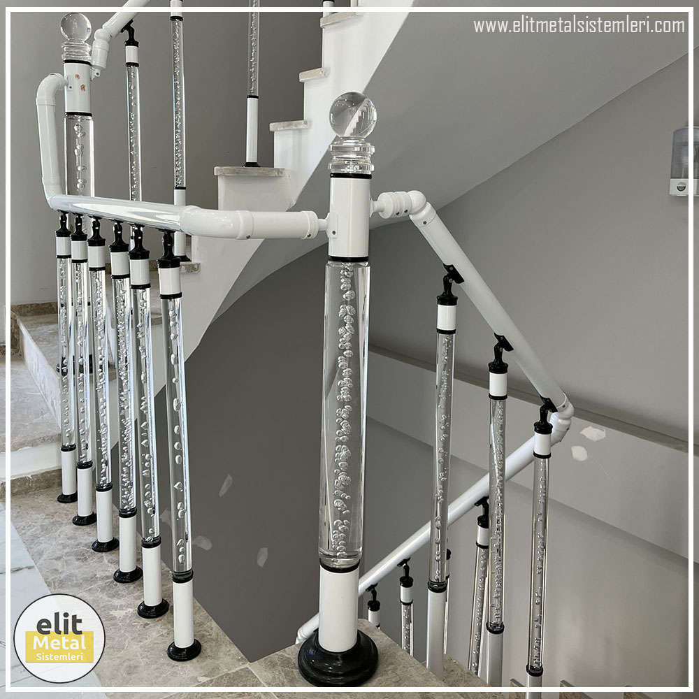 alüminyum çit sistemleri, alüminyum merdiven bariyeri, balkon alüminyum panel, paslanmaz alüminyum güvenlik, dayanıklı alüminyum korkuluk profili, cam panel balkon korkuluğu, temperli cam merdiven paneli, şeffaf cam güvenlik bariyeri, paslanmaz cam bağlantı elemanları, dekoratif cam panel çözümleri, ferforje balkon bariyeri, el işçiliği ferforje panel, özel tasarım ferforje güvenlik, ferforje dış alan koruma, dayanıklı ferforje çit, lazer kesim metal panel, desenli lazer kesim korkuluk, lazer teknoloji ile üretilmiş korkuluk, özel motifli lazer panel, dekoratif lazer metal bariyer, galvaniz mesh panel çit, sanayi tipi mesh güvenlik, tel örgü panel uygulaması, otopark güvenlik paneli, balkon tel panel çözümü, pleksi merdiven paneli, şeffaf pleksi bariyer, dayanıklı pleksi korkuluk, iç mekân pleksi uygulaması, alüminyum duvar tutamaç, merdiven alüminyum tutamak, dayanıklı duvar destek aparatı, motorlu otomatik tente sistemi, açılır kapanır pergole uygulaması, uzaktan kumandalı pergole, motorlu kepenk sistemi, güvenlikli otomatik kepenk, alüminyum çerçeveli kış bahçesi, camlı teras kış bahçesi, kompozit panel dış cephe, alüminyum kaplamalı kompozit panel