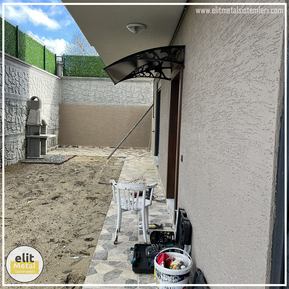 alüminyum çit sistemleri, alüminyum merdiven bariyeri, balkon alüminyum panel, paslanmaz alüminyum güvenlik, dayanıklı alüminyum korkuluk profili, cam panel balkon korkuluğu, temperli cam merdiven paneli, şeffaf cam güvenlik bariyeri, paslanmaz cam bağlantı elemanları, dekoratif cam panel çözümleri, ferforje balkon bariyeri, el işçiliği ferforje panel, özel tasarım ferforje güvenlik, ferforje dış alan koruma, dayanıklı ferforje çit, lazer kesim metal panel, desenli lazer kesim korkuluk, lazer teknoloji ile üretilmiş korkuluk, özel motifli lazer panel, dekoratif lazer metal bariyer, galvaniz mesh panel çit, sanayi tipi mesh güvenlik, tel örgü panel uygulaması, otopark güvenlik paneli, balkon tel panel çözümü, pleksi merdiven paneli, şeffaf pleksi bariyer, dayanıklı pleksi korkuluk, iç mekân pleksi uygulaması, alüminyum duvar tutamaç, merdiven alüminyum tutamak, dayanıklı duvar destek aparatı, motorlu otomatik tente sistemi, açılır kapanır pergole uygulaması, uzaktan kumandalı pergole, motorlu kepenk sistemi, güvenlikli otomatik kepenk, alüminyum çerçeveli kış bahçesi, camlı teras kış bahçesi, kompozit panel dış cephe, alüminyum kaplamalı kompozit panel