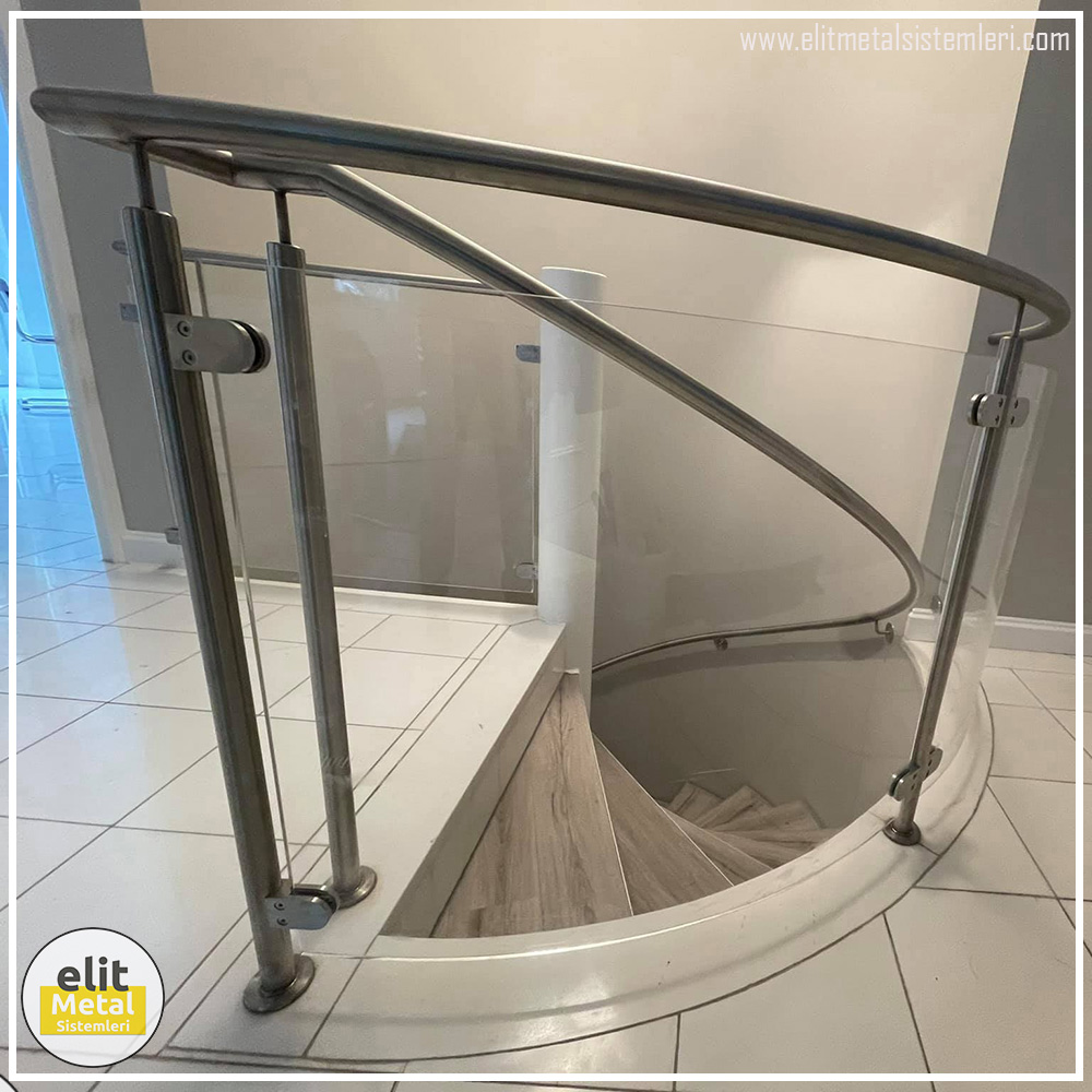 alüminyum çit sistemleri, alüminyum merdiven bariyeri, balkon alüminyum panel, paslanmaz alüminyum güvenlik, dayanıklı alüminyum korkuluk profili, cam panel balkon korkuluğu, temperli cam merdiven paneli, şeffaf cam güvenlik bariyeri, paslanmaz cam bağlantı elemanları, dekoratif cam panel çözümleri, ferforje balkon bariyeri, el işçiliği ferforje panel, özel tasarım ferforje güvenlik, ferforje dış alan koruma, dayanıklı ferforje çit, lazer kesim metal panel, desenli lazer kesim korkuluk, lazer teknoloji ile üretilmiş korkuluk, özel motifli lazer panel, dekoratif lazer metal bariyer, galvaniz mesh panel çit, sanayi tipi mesh güvenlik, tel örgü panel uygulaması, otopark güvenlik paneli, balkon tel panel çözümü, pleksi merdiven paneli, şeffaf pleksi bariyer, dayanıklı pleksi korkuluk, iç mekân pleksi uygulaması, alüminyum duvar tutamaç, merdiven alüminyum tutamak, dayanıklı duvar destek aparatı, motorlu otomatik tente sistemi, açılır kapanır pergole uygulaması, uzaktan kumandalı pergole, motorlu kepenk sistemi, güvenlikli otomatik kepenk, alüminyum çerçeveli kış bahçesi, camlı teras kış bahçesi, kompozit panel dış cephe, alüminyum kaplamalı kompozit panel