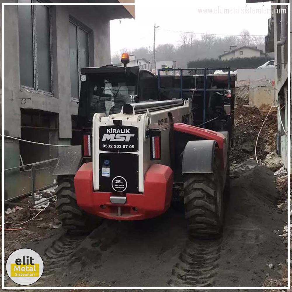 alüminyum çit sistemleri, alüminyum merdiven bariyeri, balkon alüminyum panel, paslanmaz alüminyum güvenlik, dayanıklı alüminyum korkuluk profili, cam panel balkon korkuluğu, temperli cam merdiven paneli, şeffaf cam güvenlik bariyeri, paslanmaz cam bağlantı elemanları, dekoratif cam panel çözümleri, ferforje balkon bariyeri, el işçiliği ferforje panel, özel tasarım ferforje güvenlik, ferforje dış alan koruma, dayanıklı ferforje çit, lazer kesim metal panel, desenli lazer kesim korkuluk, lazer teknoloji ile üretilmiş korkuluk, özel motifli lazer panel, dekoratif lazer metal bariyer, galvaniz mesh panel çit, sanayi tipi mesh güvenlik, tel örgü panel uygulaması, otopark güvenlik paneli, balkon tel panel çözümü, pleksi merdiven paneli, şeffaf pleksi bariyer, dayanıklı pleksi korkuluk, iç mekân pleksi uygulaması, alüminyum duvar tutamaç, merdiven alüminyum tutamak, dayanıklı duvar destek aparatı, motorlu otomatik tente sistemi, açılır kapanır pergole uygulaması, uzaktan kumandalı pergole, motorlu kepenk sistemi, güvenlikli otomatik kepenk, alüminyum çerçeveli kış bahçesi, camlı teras kış bahçesi, kompozit panel dış cephe, alüminyum kaplamalı kompozit panel