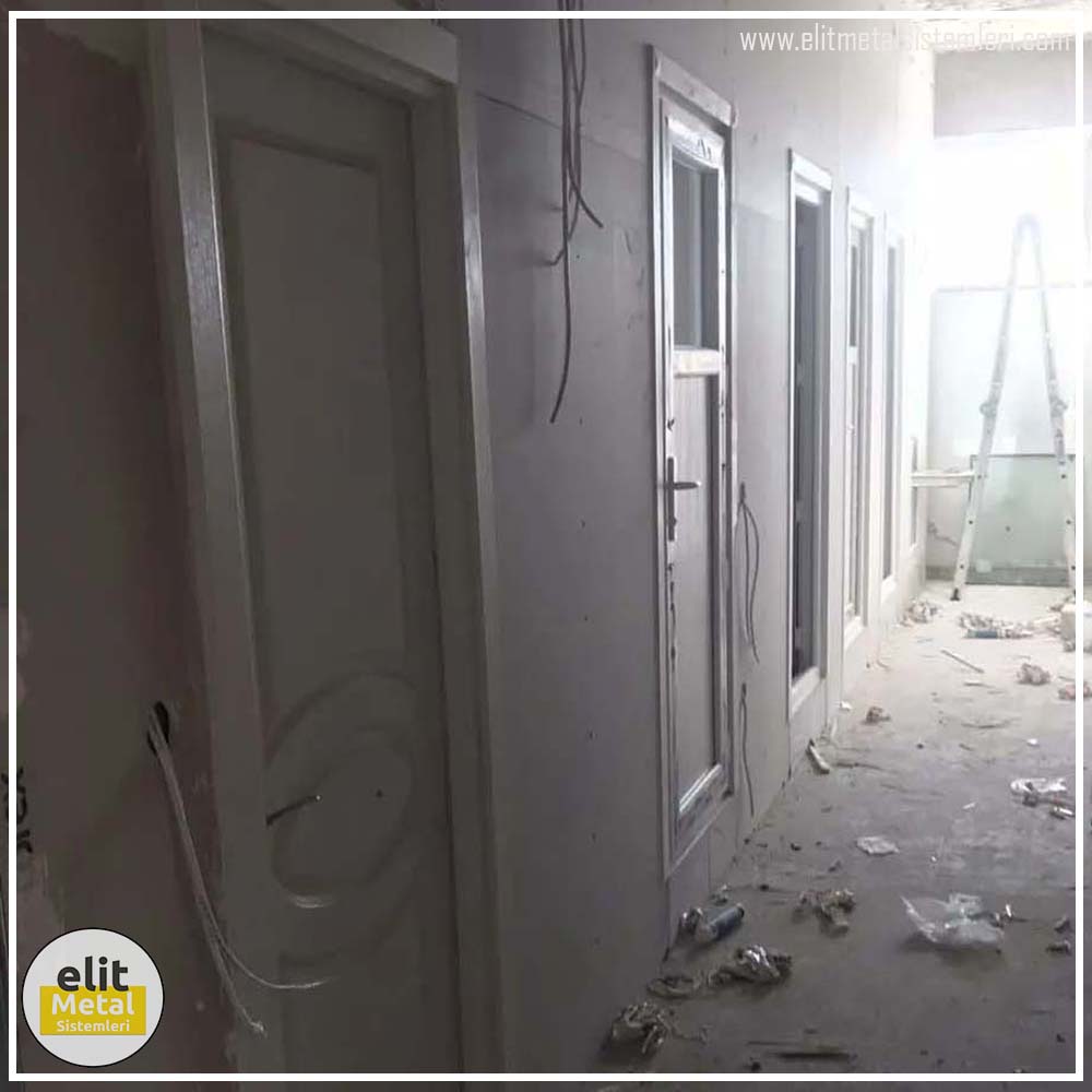 alüminyum çit sistemleri, alüminyum merdiven bariyeri, balkon alüminyum panel, paslanmaz alüminyum güvenlik, dayanıklı alüminyum korkuluk profili, cam panel balkon korkuluğu, temperli cam merdiven paneli, şeffaf cam güvenlik bariyeri, paslanmaz cam bağlantı elemanları, dekoratif cam panel çözümleri, ferforje balkon bariyeri, el işçiliği ferforje panel, özel tasarım ferforje güvenlik, ferforje dış alan koruma, dayanıklı ferforje çit, lazer kesim metal panel, desenli lazer kesim korkuluk, lazer teknoloji ile üretilmiş korkuluk, özel motifli lazer panel, dekoratif lazer metal bariyer, galvaniz mesh panel çit, sanayi tipi mesh güvenlik, tel örgü panel uygulaması, otopark güvenlik paneli, balkon tel panel çözümü, pleksi merdiven paneli, şeffaf pleksi bariyer, dayanıklı pleksi korkuluk, iç mekân pleksi uygulaması, alüminyum duvar tutamaç, merdiven alüminyum tutamak, dayanıklı duvar destek aparatı, motorlu otomatik tente sistemi, açılır kapanır pergole uygulaması, uzaktan kumandalı pergole, motorlu kepenk sistemi, güvenlikli otomatik kepenk, alüminyum çerçeveli kış bahçesi, camlı teras kış bahçesi, kompozit panel dış cephe, alüminyum kaplamalı kompozit panel