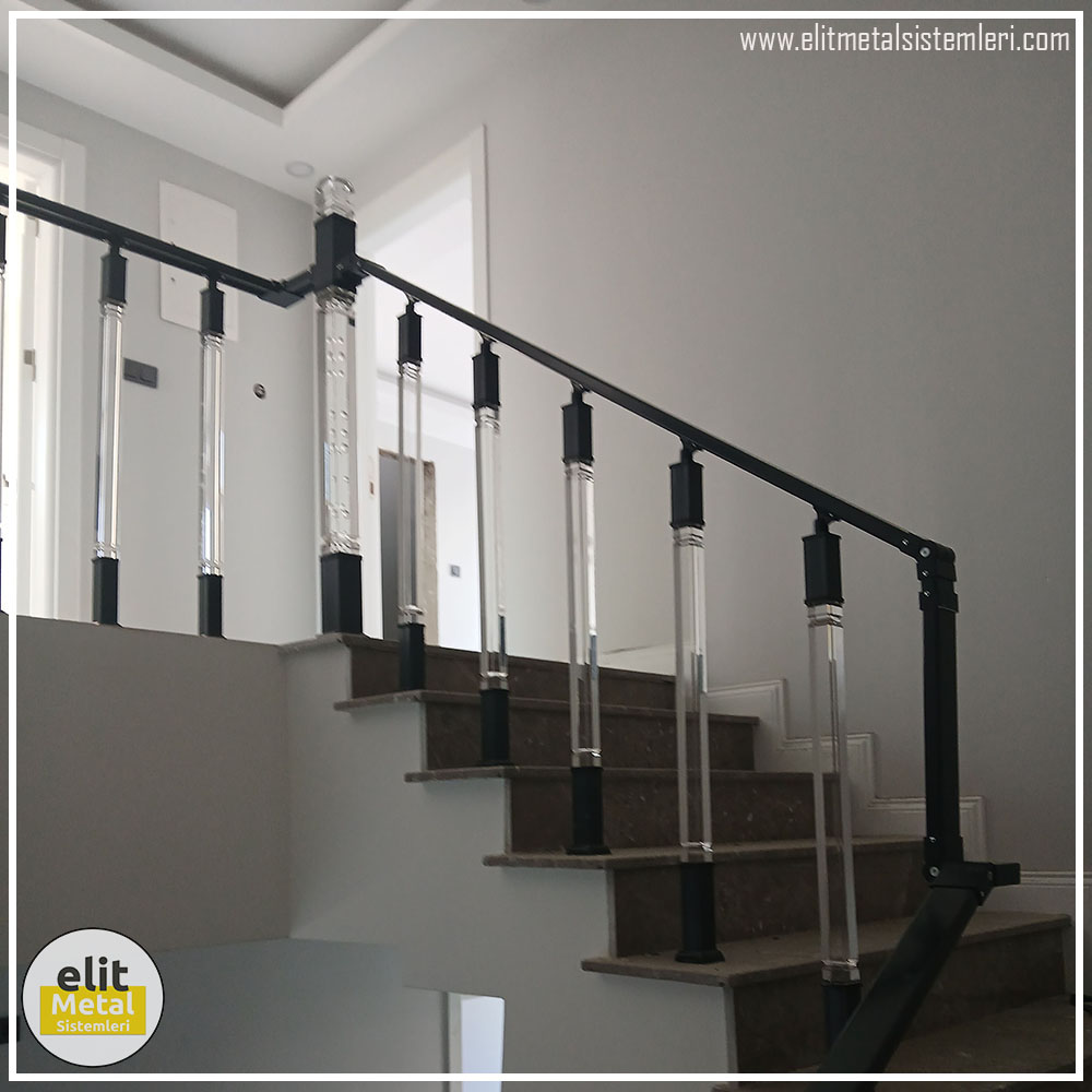 alüminyum çit sistemleri, alüminyum merdiven bariyeri, balkon alüminyum panel, paslanmaz alüminyum güvenlik, dayanıklı alüminyum korkuluk profili, cam panel balkon korkuluğu, temperli cam merdiven paneli, şeffaf cam güvenlik bariyeri, paslanmaz cam bağlantı elemanları, dekoratif cam panel çözümleri, ferforje balkon bariyeri, el işçiliği ferforje panel, özel tasarım ferforje güvenlik, ferforje dış alan koruma, dayanıklı ferforje çit, lazer kesim metal panel, desenli lazer kesim korkuluk, lazer teknoloji ile üretilmiş korkuluk, özel motifli lazer panel, dekoratif lazer metal bariyer, galvaniz mesh panel çit, sanayi tipi mesh güvenlik, tel örgü panel uygulaması, otopark güvenlik paneli, balkon tel panel çözümü, pleksi merdiven paneli, şeffaf pleksi bariyer, dayanıklı pleksi korkuluk, iç mekân pleksi uygulaması, alüminyum duvar tutamaç, merdiven alüminyum tutamak, dayanıklı duvar destek aparatı, motorlu otomatik tente sistemi, açılır kapanır pergole uygulaması, uzaktan kumandalı pergole, motorlu kepenk sistemi, güvenlikli otomatik kepenk, alüminyum çerçeveli kış bahçesi, camlı teras kış bahçesi, kompozit panel dış cephe, alüminyum kaplamalı kompozit panel