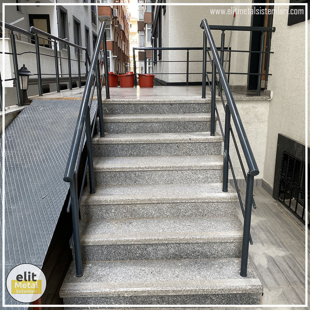 alüminyum çit sistemleri, alüminyum merdiven bariyeri, balkon alüminyum panel, paslanmaz alüminyum güvenlik, dayanıklı alüminyum korkuluk profili, cam panel balkon korkuluğu, temperli cam merdiven paneli, şeffaf cam güvenlik bariyeri, paslanmaz cam bağlantı elemanları, dekoratif cam panel çözümleri, ferforje balkon bariyeri, el işçiliği ferforje panel, özel tasarım ferforje güvenlik, ferforje dış alan koruma, dayanıklı ferforje çit, lazer kesim metal panel, desenli lazer kesim korkuluk, lazer teknoloji ile üretilmiş korkuluk, özel motifli lazer panel, dekoratif lazer metal bariyer, galvaniz mesh panel çit, sanayi tipi mesh güvenlik, tel örgü panel uygulaması, otopark güvenlik paneli, balkon tel panel çözümü, pleksi merdiven paneli, şeffaf pleksi bariyer, dayanıklı pleksi korkuluk, iç mekân pleksi uygulaması, alüminyum duvar tutamaç, merdiven alüminyum tutamak, dayanıklı duvar destek aparatı, motorlu otomatik tente sistemi, açılır kapanır pergole uygulaması, uzaktan kumandalı pergole, motorlu kepenk sistemi, güvenlikli otomatik kepenk, alüminyum çerçeveli kış bahçesi, camlı teras kış bahçesi, kompozit panel dış cephe, alüminyum kaplamalı kompozit panel