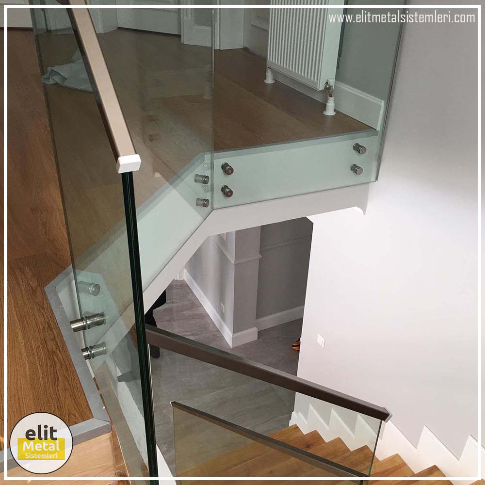 camlı korkuluk sistemleri, temperli cam panel korkuluk, balkon cam güvenlik korkuluğu, merdiven cam korkuluk montajı, şeffaf cam bariyer, dış alan cam panel uygulaması, dayanıklı cam korkuluk profili, cam korkuluk imalatı, cam korkuluk fiyatları, paslanmaz cam bağlantı elemanları, dekoratif cam panel çözümleri, estetik cam korkuluk tasarımı, özel ölçü cam korkuluk, cam korkuluk aksesuarları, bina çevresi cam güvenlik, montajı kolay cam panel, iç mekân cam korkuluk uygulaması, uzun ömürlü cam korkuluk sistemi, güvenlikli cam balkon korkuluğu, cam panel üreticisi