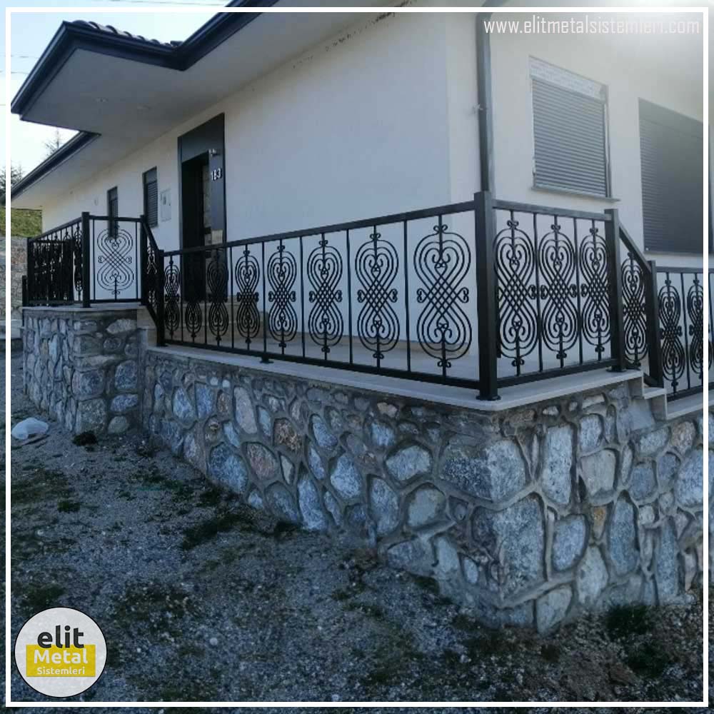 ferforje korkuluk fiyatları, ferforje balkon korkuluğu, ferforje merdiven korkuluğu, ferforje bahçe korkuluğu, ferforje korkuluk modelleri, özel tasarım ferforje, dayanıklı ferforje korkuluk, güvenli ferforje sistemleri, dekoratif ferforje korkuluk, dış cephe ferforje korkuluk, ferforje kapı korkulukları, uzun ömürlü ferforje ürünleri, el işçiliği ferforje korkuluk, ferforje korkuluk imalatı, ferforje korkuluk montajı, paslanmaz ferforje korkuluk, ferforje korkuluk tasarımı, ferforje korkuluk atölyesi, estetik ferforje çözümleri, güvenli ev ferforje korkuluğu